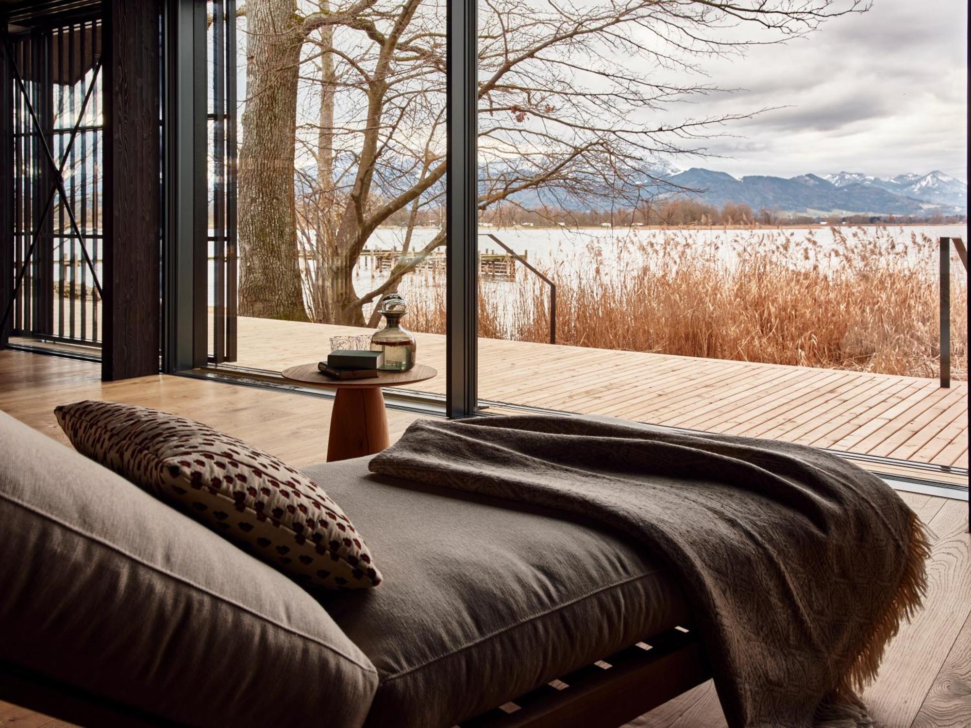 Chiemgauhof Lakeside Retreat Ubersee Exterior photo